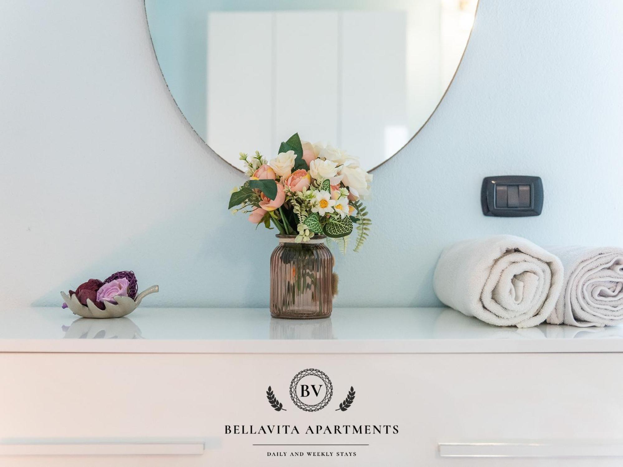 Bellavita Apartments อัสเซมินิ ภายนอก รูปภาพ