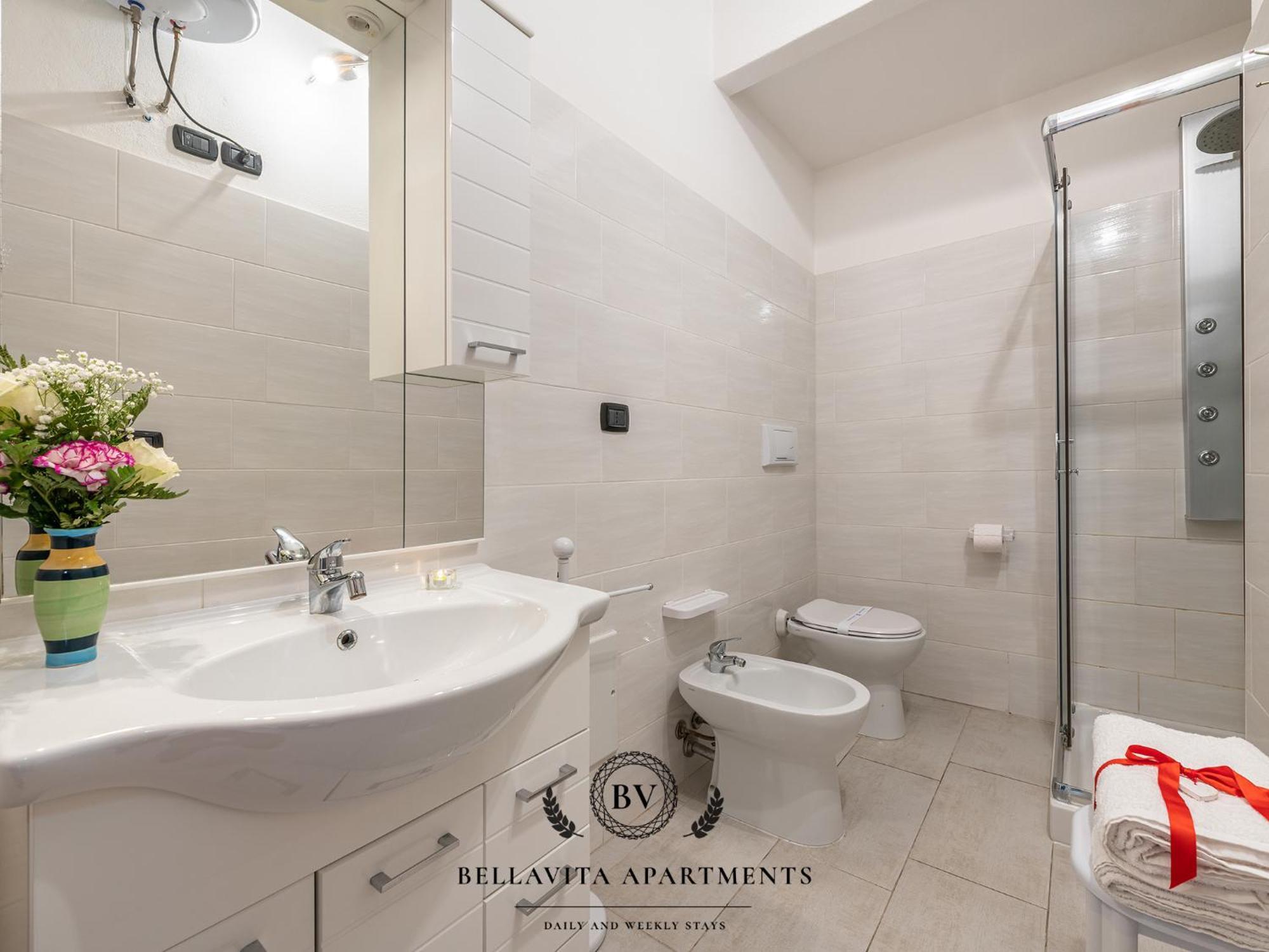 Bellavita Apartments อัสเซมินิ ภายนอก รูปภาพ